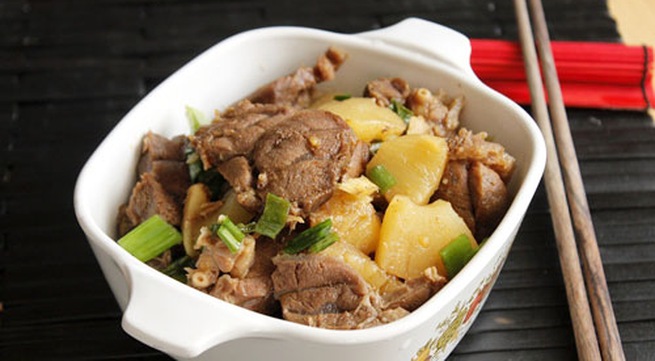 bò hầm